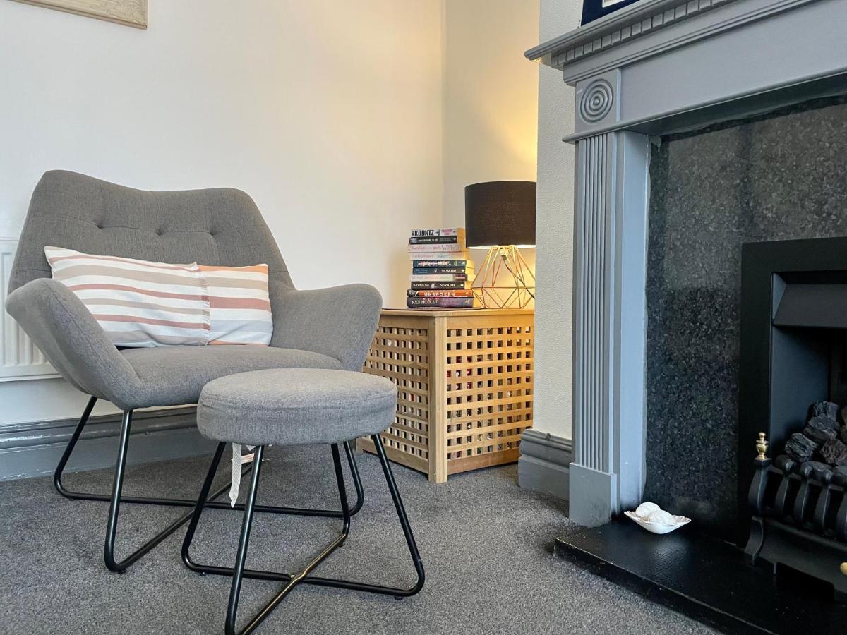Entire Holiday Home In Blackpool With Free Parking And A Private Patio Garden Exteriér fotografie